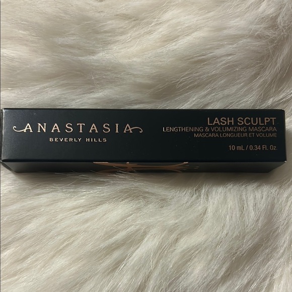 Anastasia Beverly Hills Other - Anastasia Beverly Hills Lash Sculpt Mascara - Black